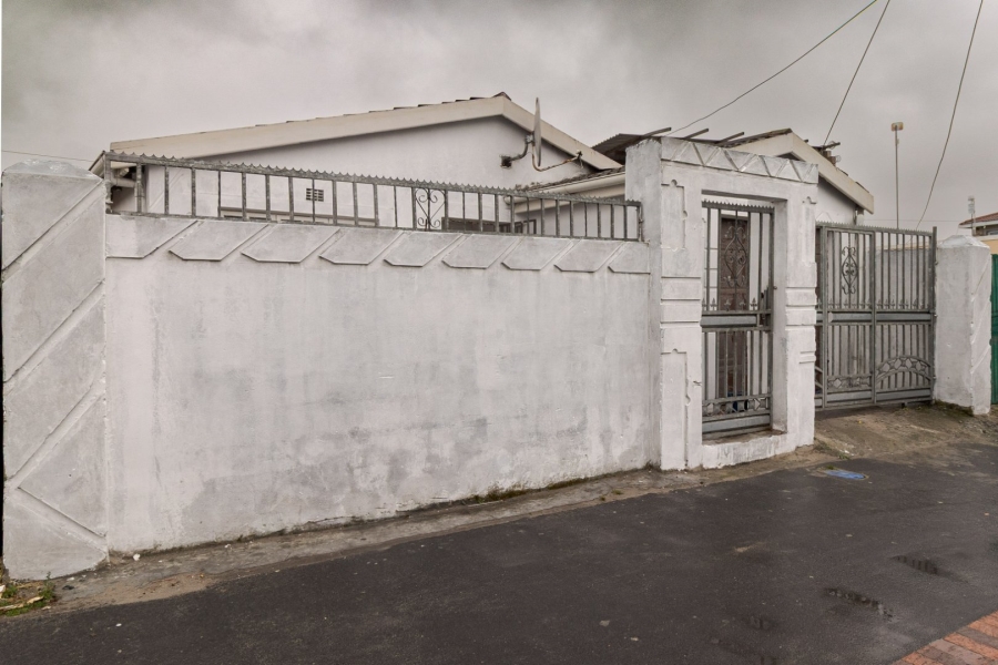 3 Bedroom Property for Sale in Delft South Western Cape